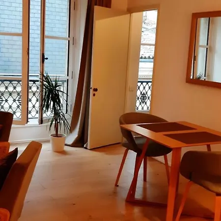 Burdigala Homes - De Saige Apartman